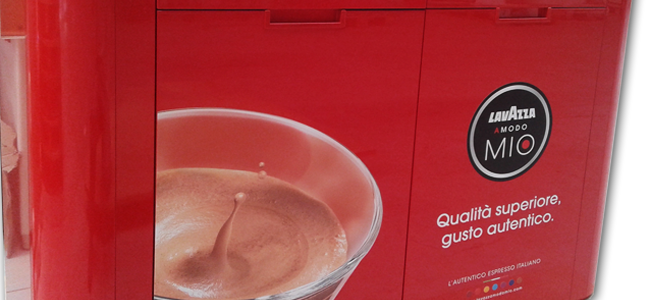 Giesse Soluzioni realizza i nuovi espositori per Lavazza